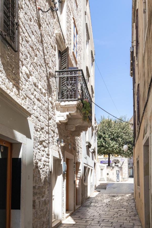 Stanley Helenski - Apartment In Old Town Šibenik Exterior foto